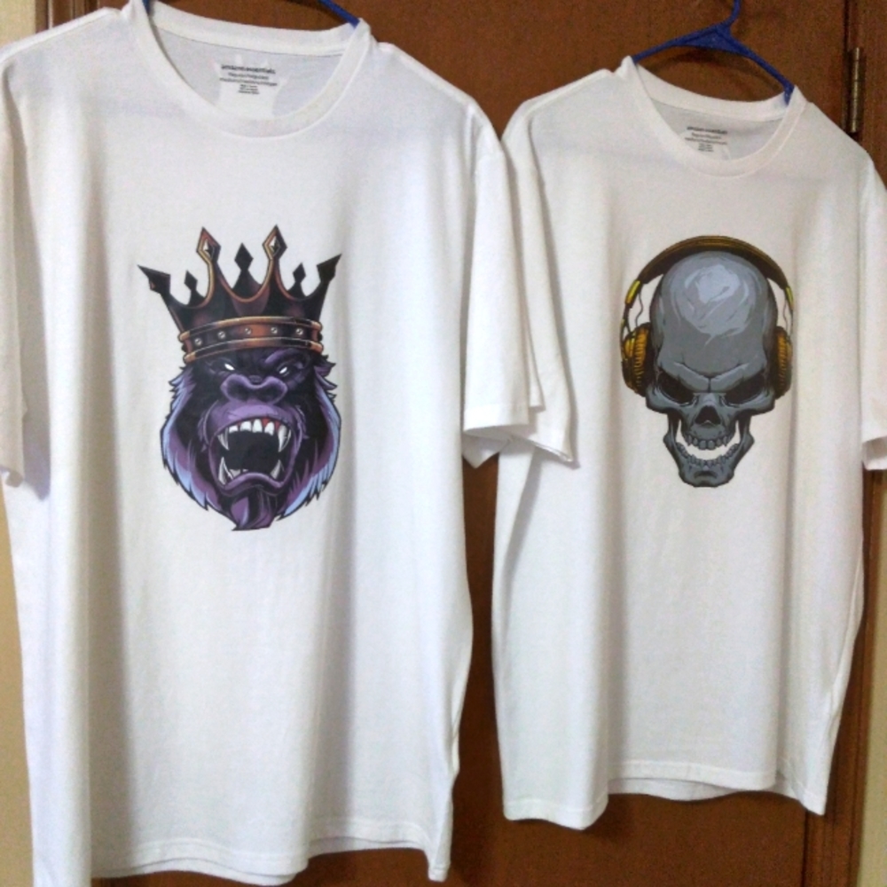 💥 CLOSET CLOSING SALE💥 Men's Graphic Tshirts-NWOT